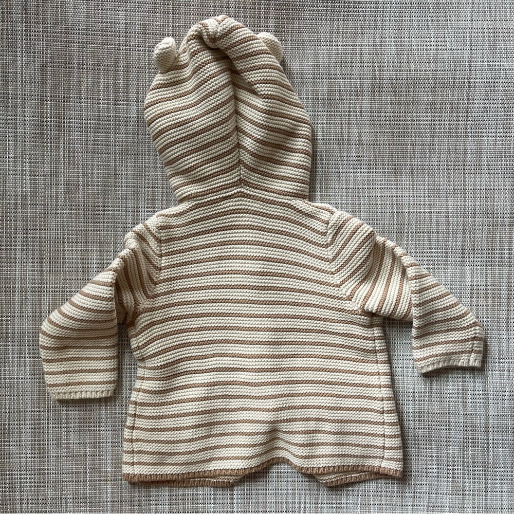 SOLD ~ GAP Cream and Tan Striped Kids Hoodie - Picture 2 of 3
